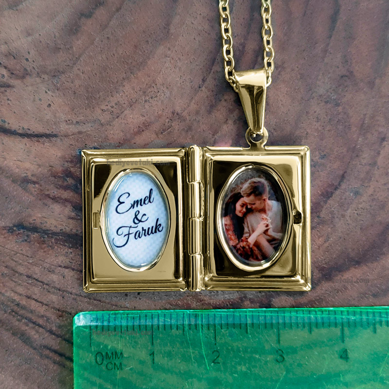 Altın Kaplama İçine Fotoğraf Konulan Kitap Kolye 3 Altın Kaplama İçine Fotoğraf Konulan Kitap Kolye - Görsel 3