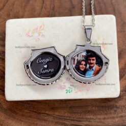 İstiridye Deniz Kabuğu Kapaklı İçi Açılan Kolye