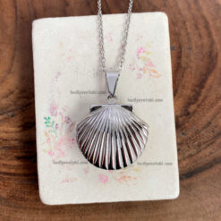 Alternative view of İstiridye Deniz Kabuğu Kapaklı İçi Açılan Kolye