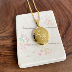 Alternative view of Oval Altın Kaplama İçi Açılan Kapaklı Kolye