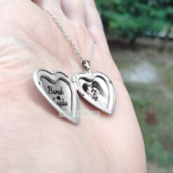 Alternative view of Lazer Çizim Kapaklı Kalp Kolye