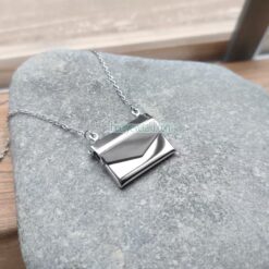 Alternative view of İçi Açılan Resimli Zarf Kolye